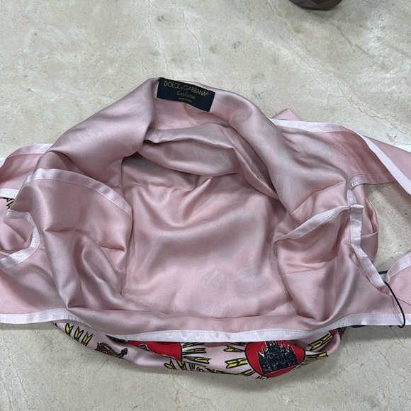 DOLCE & GABBANA SILK GRAPHIC LOGO PRINT TOTE BAG FULLY LINED DOUBLE TOP HANDLES - Picture 12 of 12